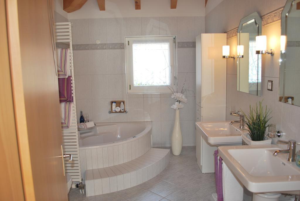 סאס-גרונד Aquarell Apartments חדר תמונה